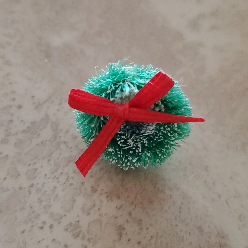 Wreath Ring nwot